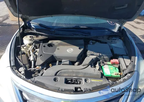 2015 Nissan Altima 2.5 S из США, поврежденный, VIN 1N4AL3AP5FC221860